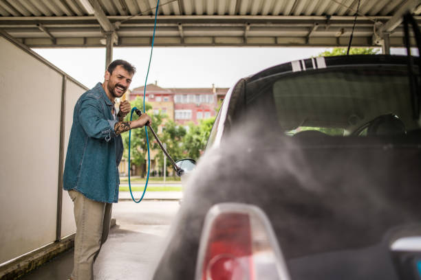 Best Garage Pressure Washing  in Akron, IA